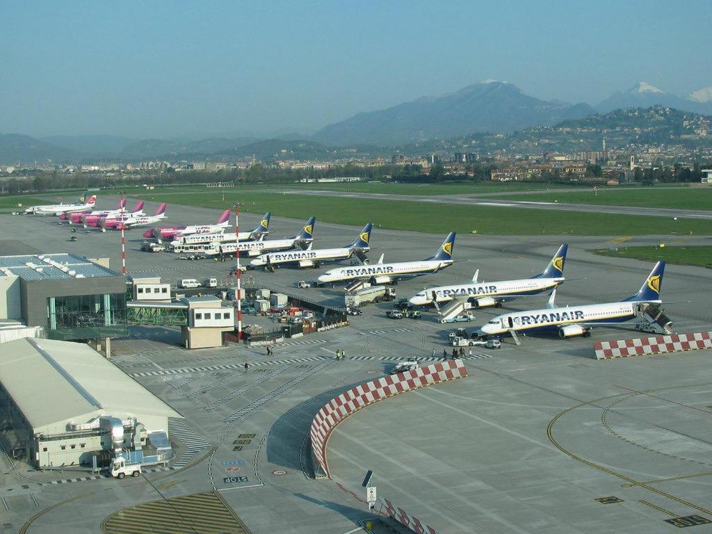 6 Minuti Airport Orio Al Serio, Vista Fiume E Wifi Seriate Exterior photo